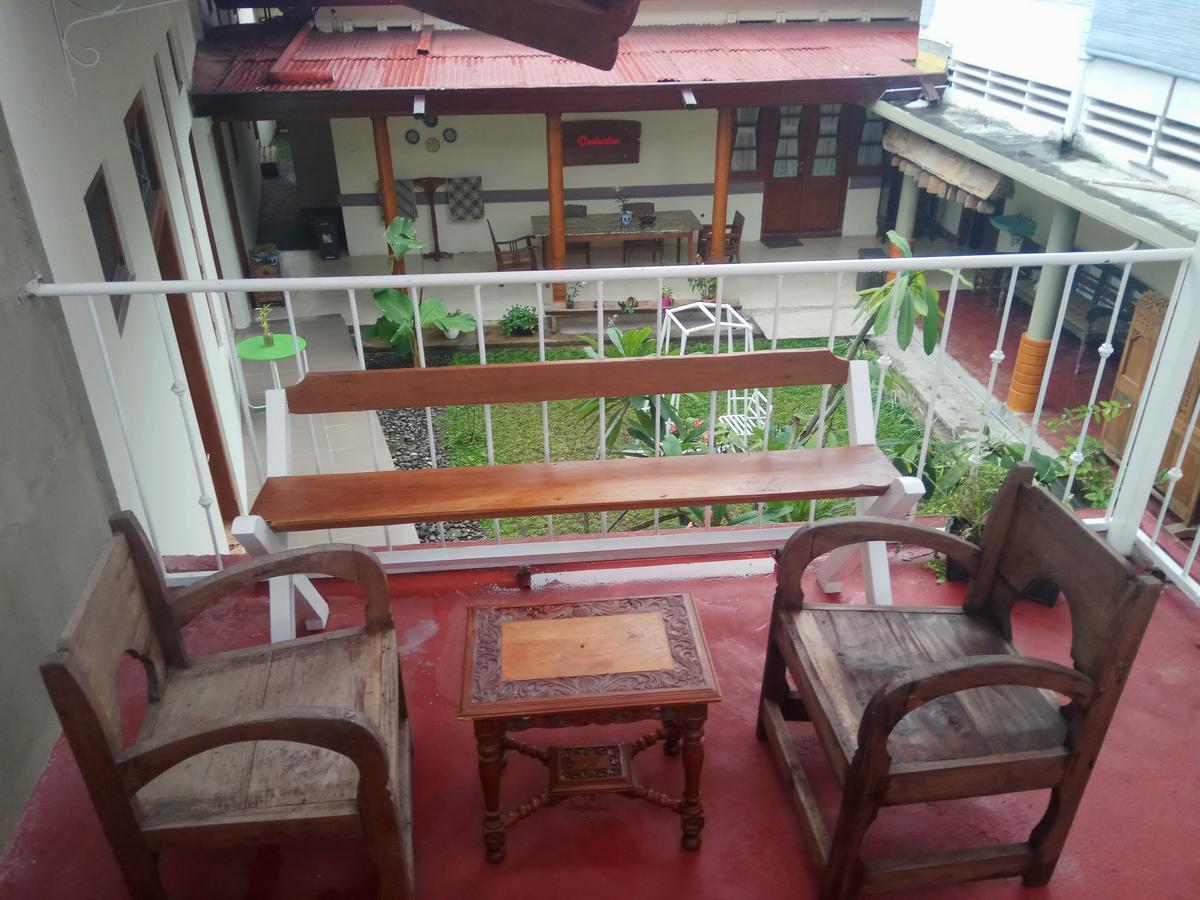 Doeloerkoe Homestay Surakarta (Solo) Exterior foto